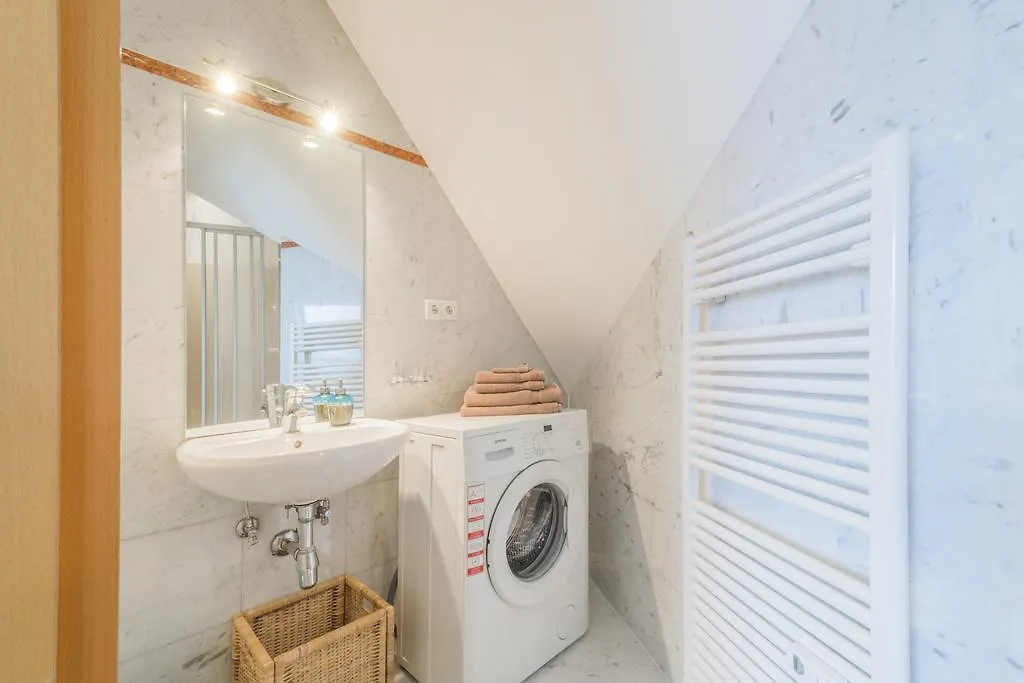 Maisonette Apartment Am Bahnhof - Adults Only  Innsbruck