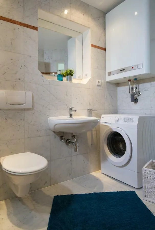 Maisonette Apartment Am Bahnhof - Adults Only Innsbruck